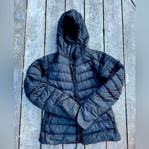 Arc’teryx down jacket